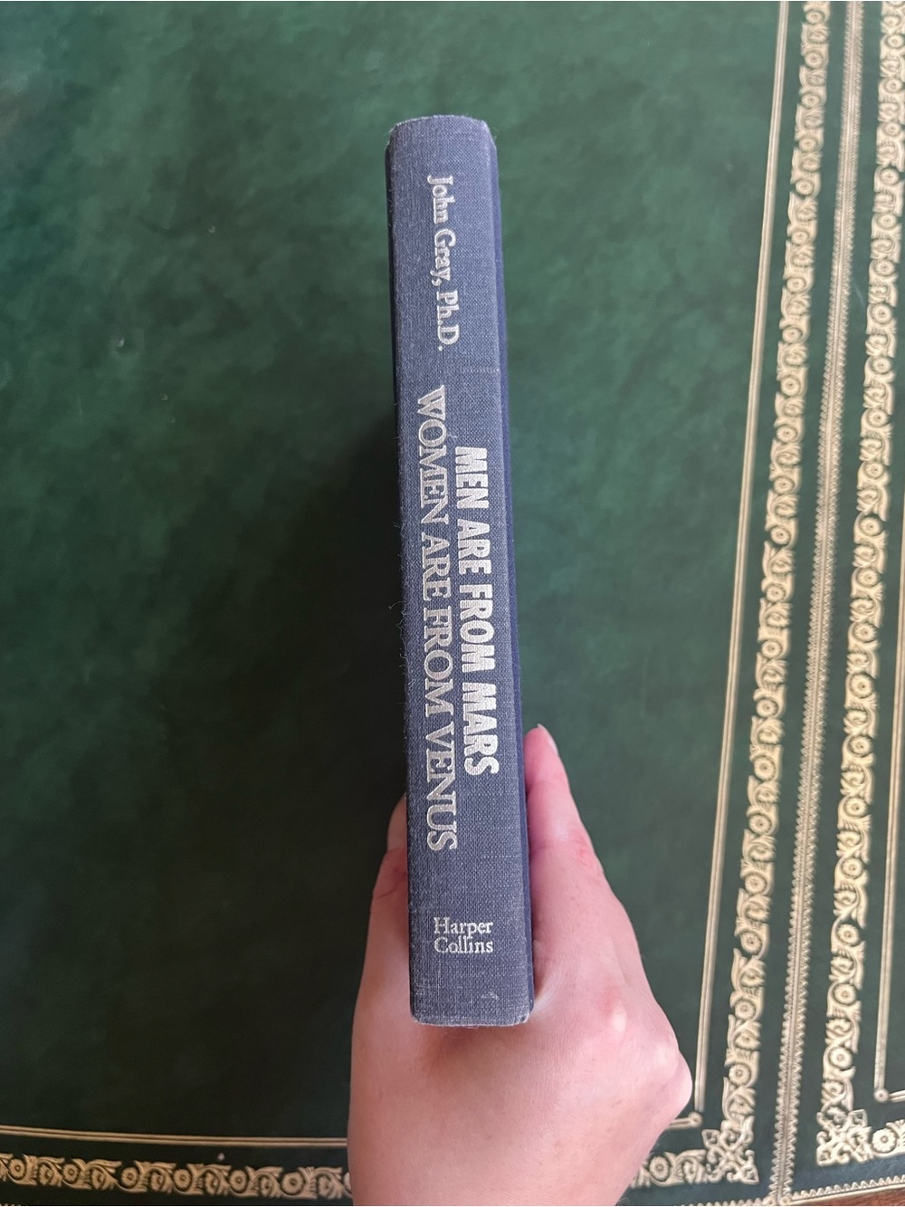 Hardcover Book Men Are from Mars, Women Are from Venus by John Gray